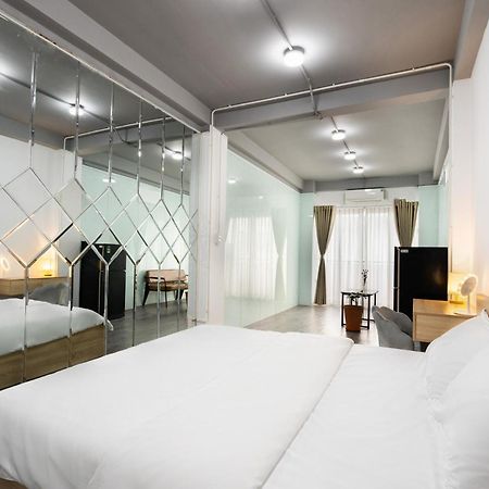 Luong Huu Khanh Homestay - Centre District 1 Хошимін Екстер'єр фото